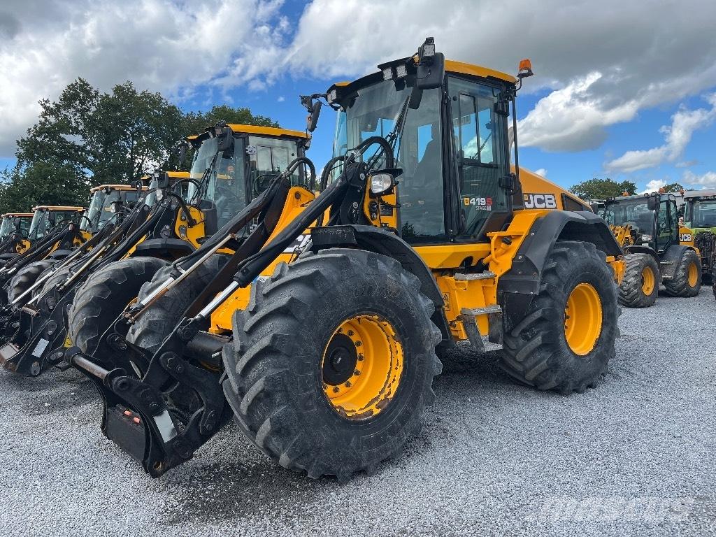 JCB 419s Maatalouskurottajat