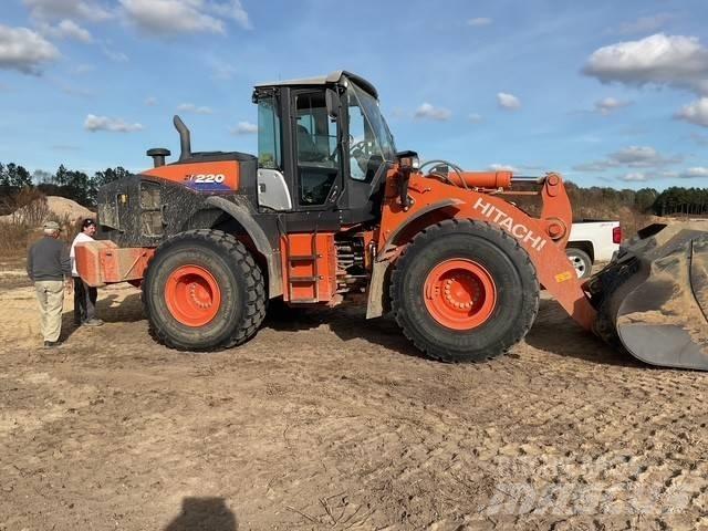 Hitachi ZW 220 Pyöräkuormaajat