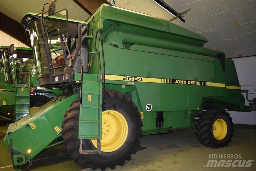 John Deere 2064 Leikkuupuimurit