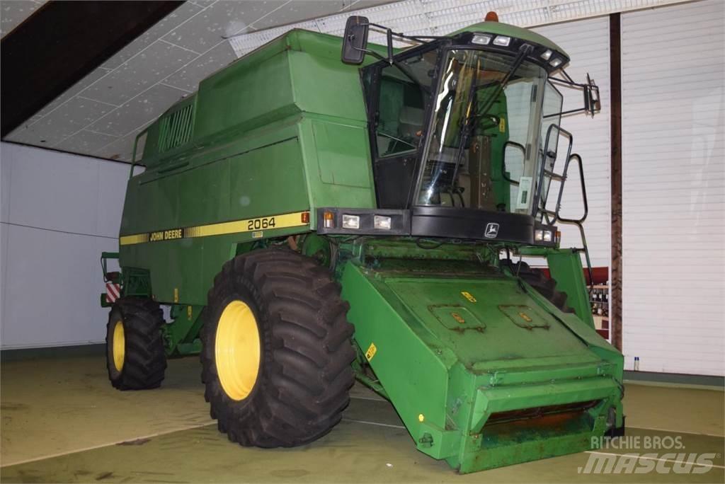 John Deere 2064 Leikkuupuimurit