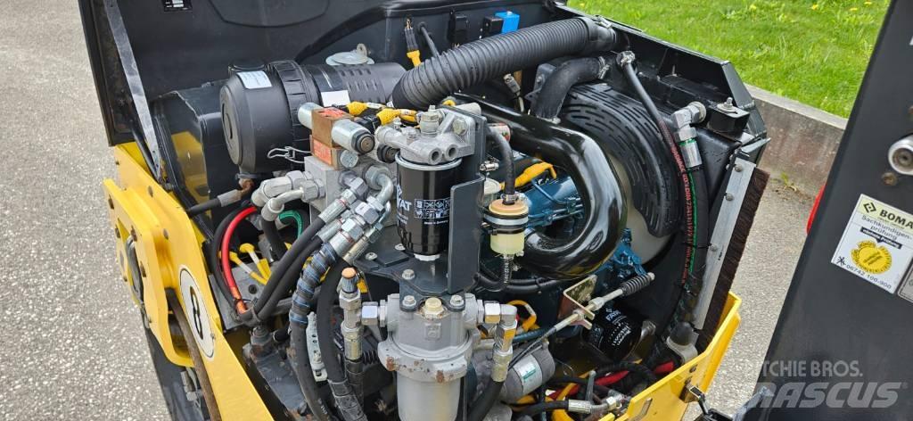 Bomag BW 100 AC Yhdistelmäjyrät