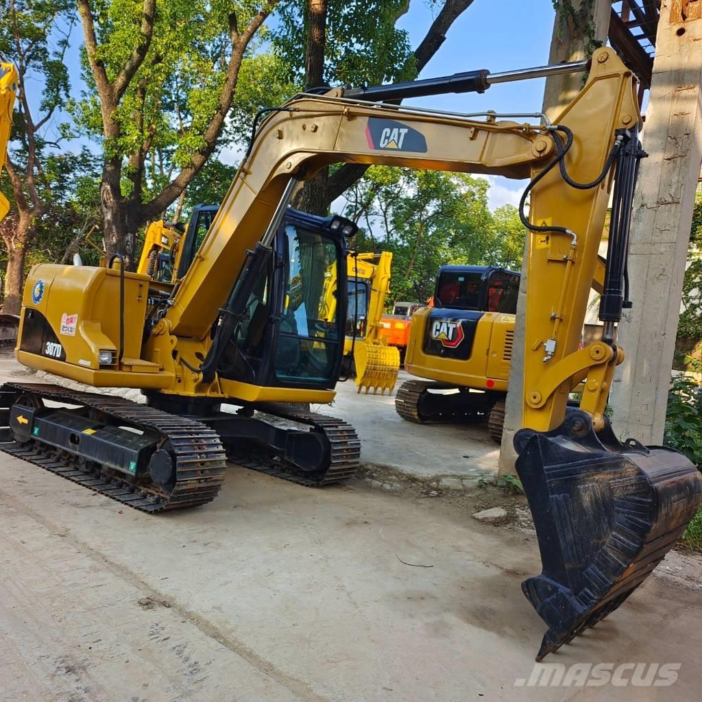CAT 307 D Midikaivukoneet 7t - 12t