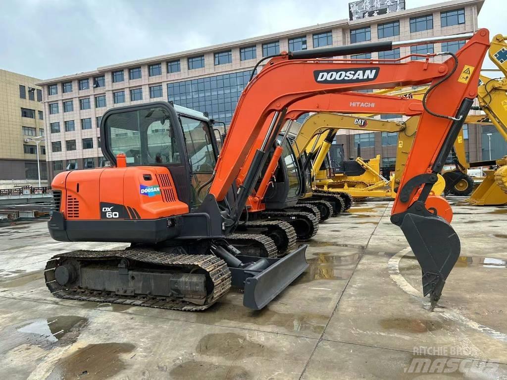Doosan DX60-9 Minikaivukoneet < 7t