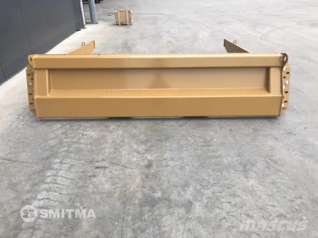 CAT 725C Takalaidat