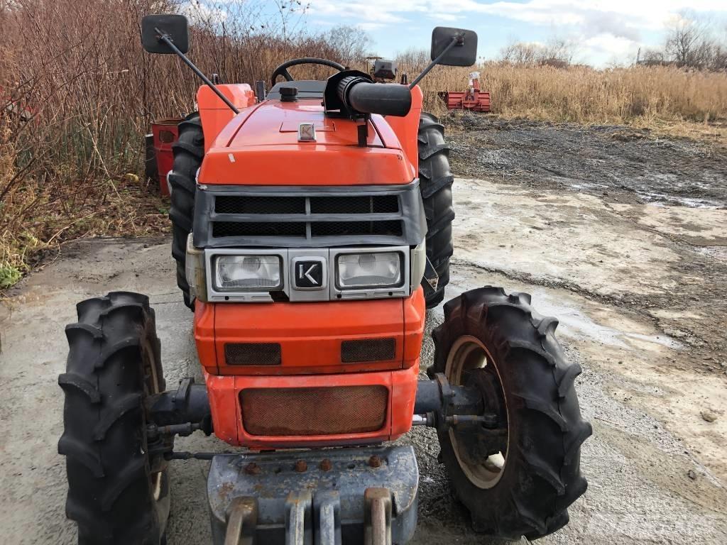 Kubota GL-46 Traktorit