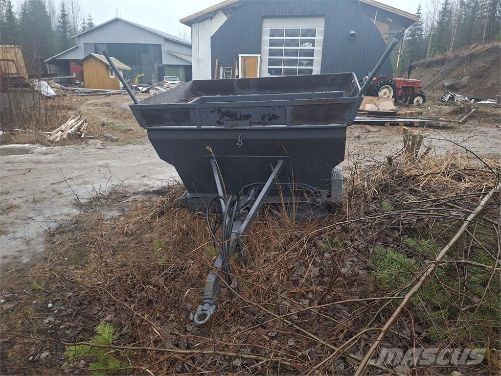  Hiekotinvaunu Hiekan- ja suolanlevittimet