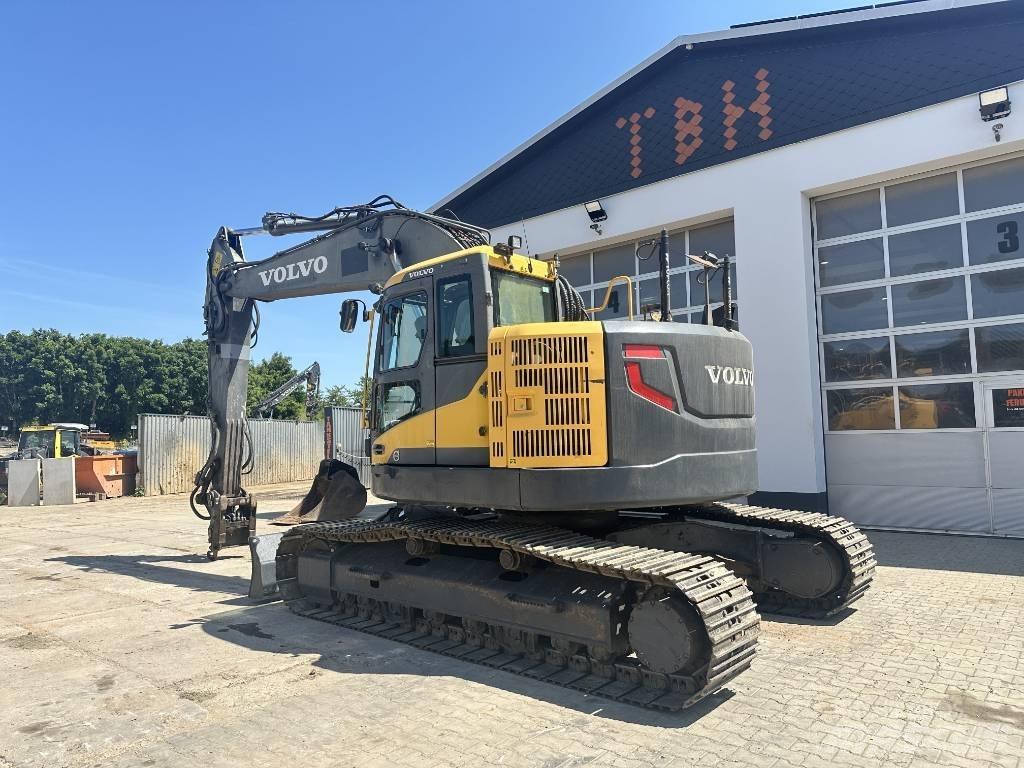 Volvo ECR 235 D Telakaivukoneet