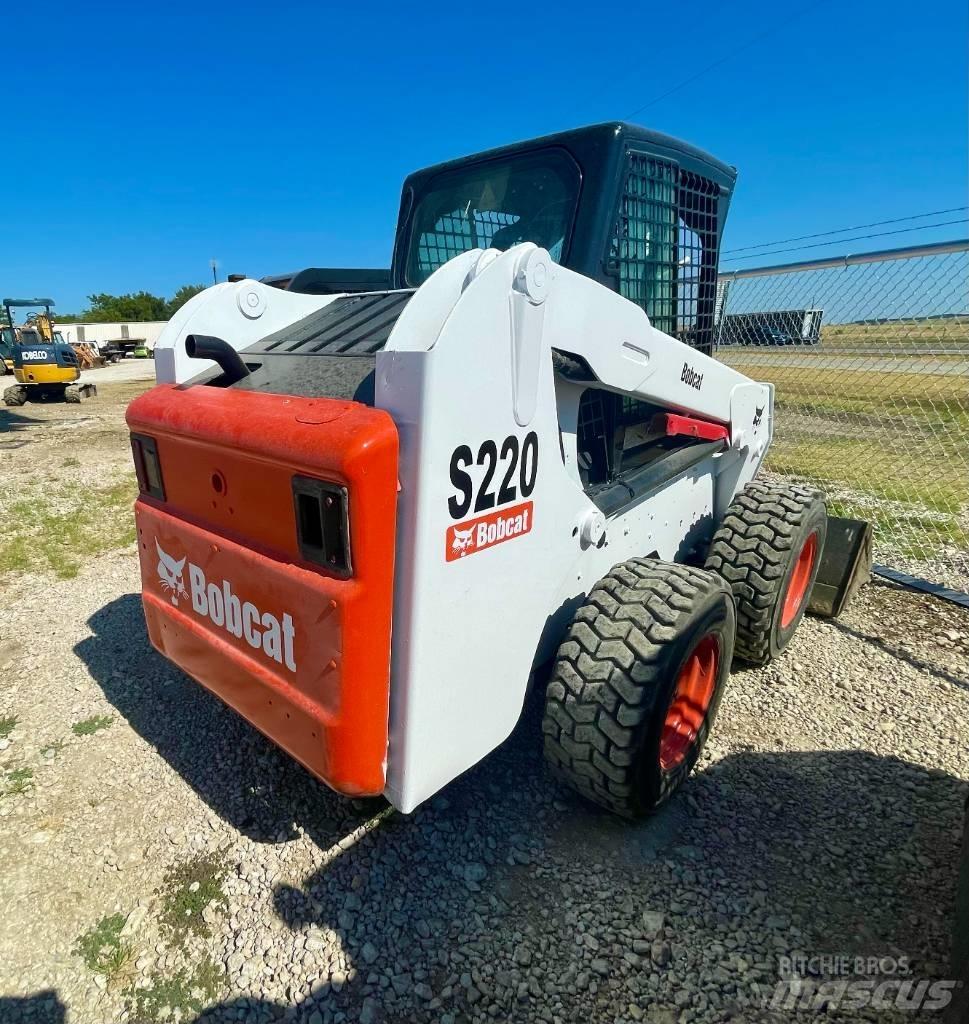 Bobcat S 220 Liukuohjatut kuormaajat
