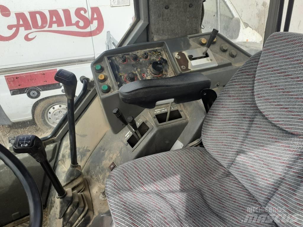 Massey Ferguson 3630 Traktorit