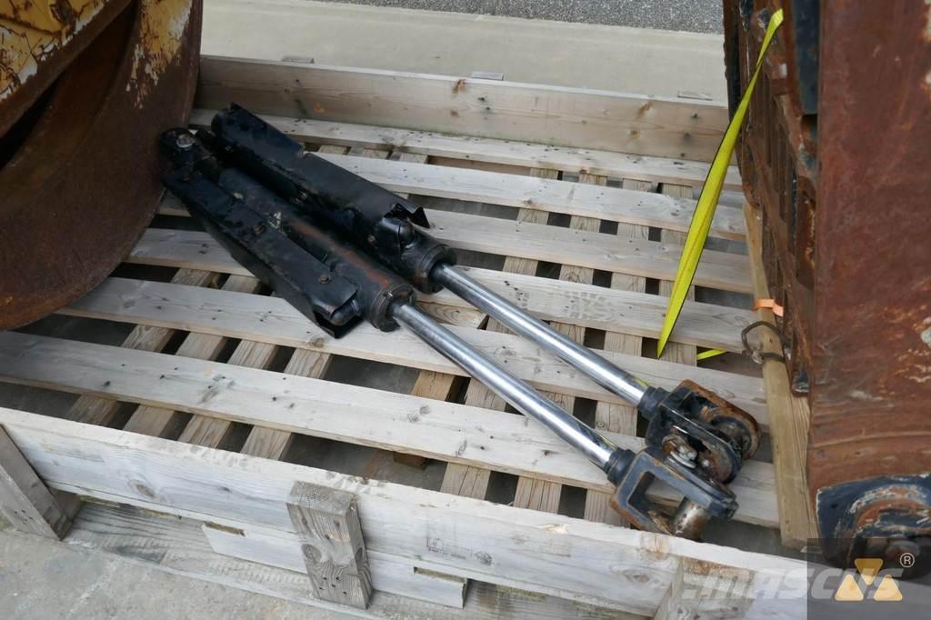 CAT 525D Grapple Muut