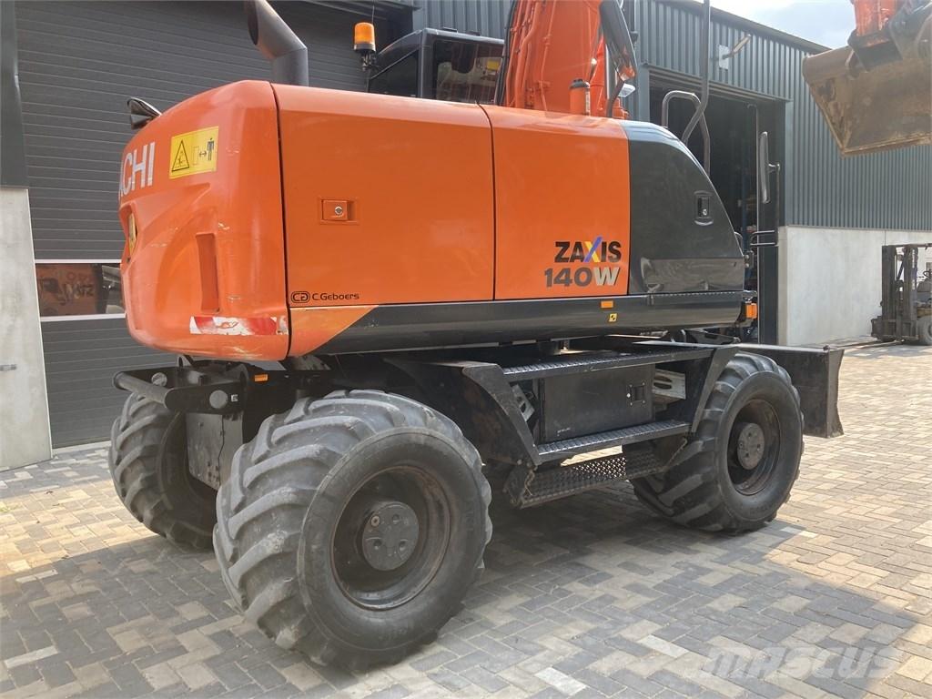 Hitachi ZX 140 W-5 Pyöräkaivukoneet