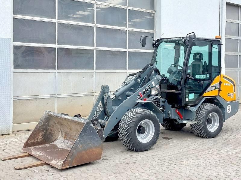 Giant G 3500 X-Tra Liukuohjatut kuormaajat