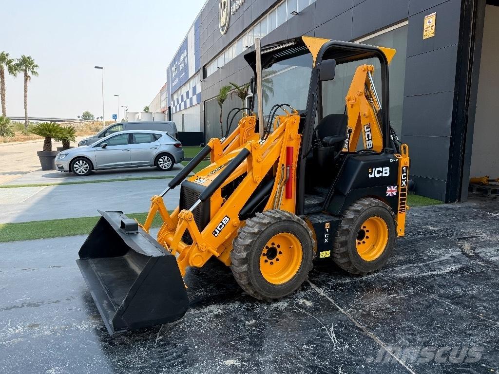 JCB 1 CX Kaivurikuormaajat