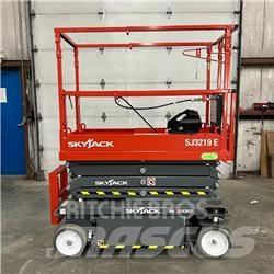 SkyJack SJ 3219 Saksilavat