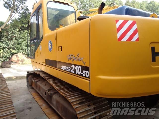 Hyundai R210-5D Pyöräkaivukoneet