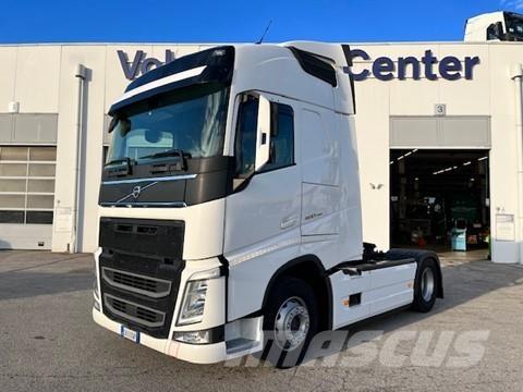 Volvo FH Vetopöytäautot