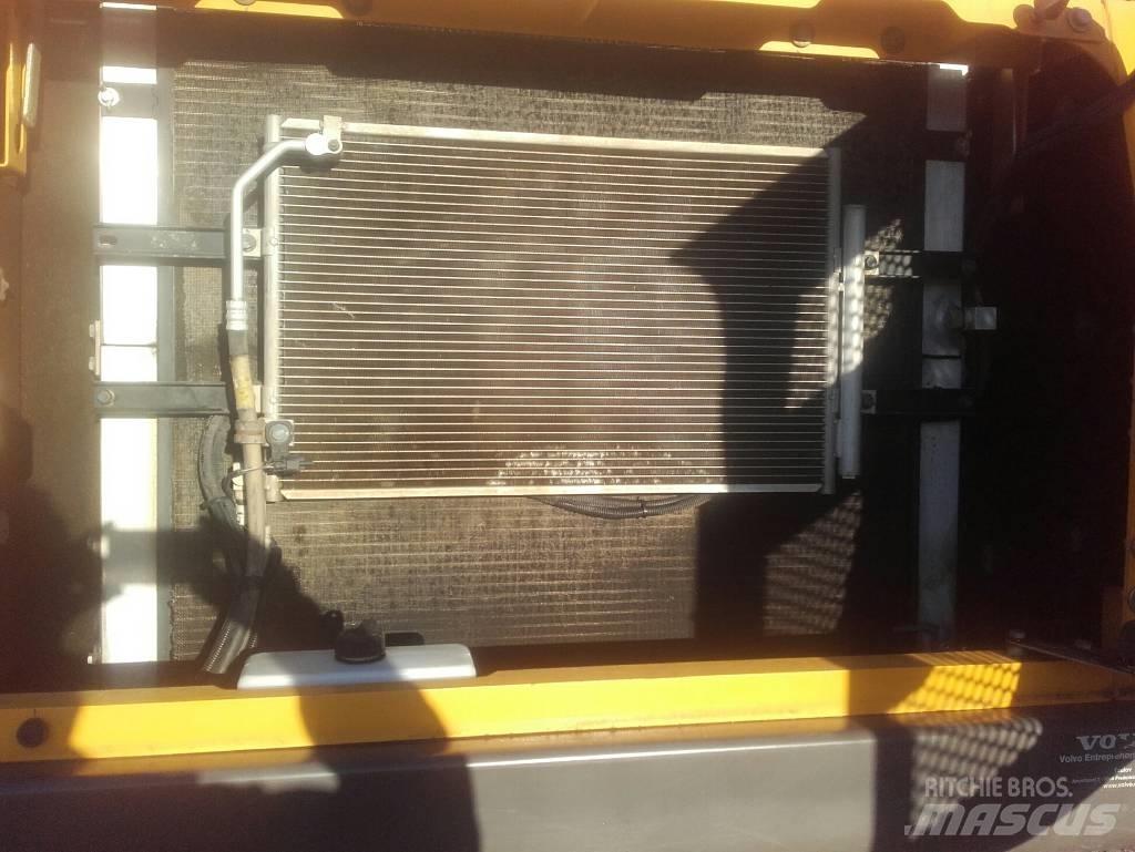 Volvo EC250DL Telakaivukoneet