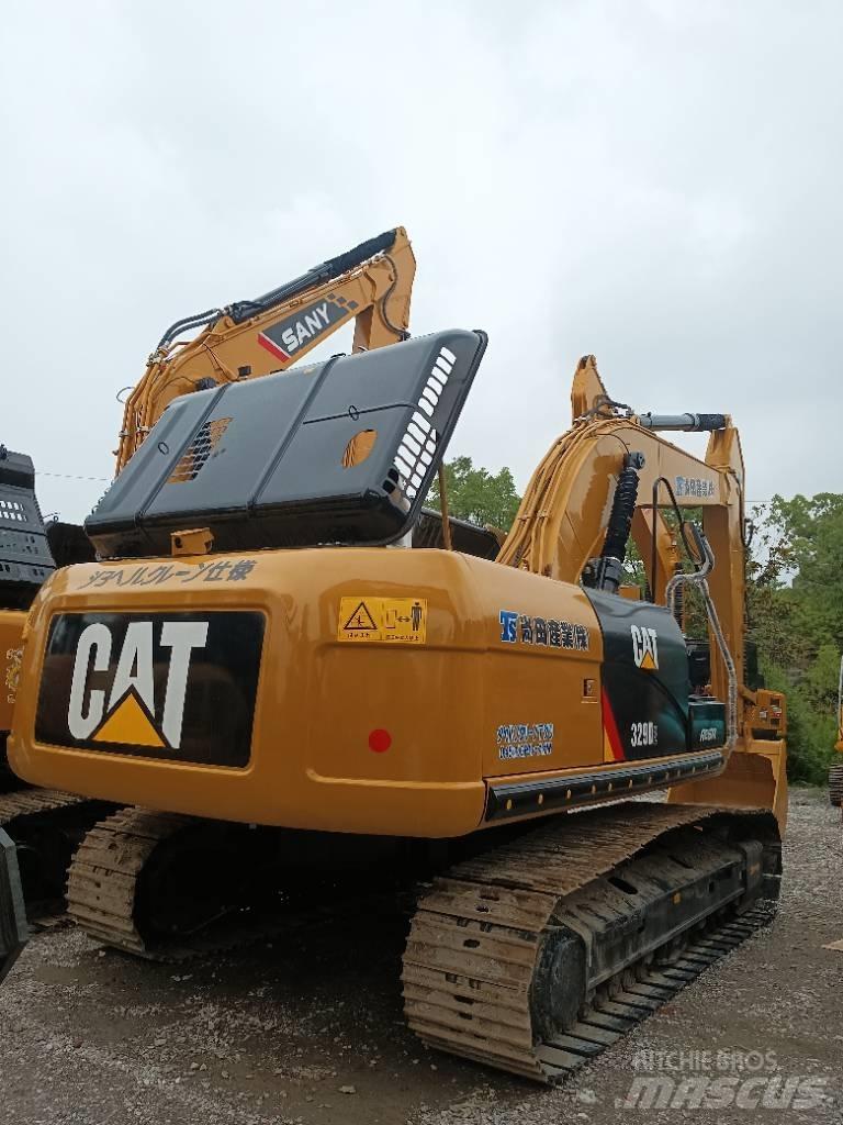 CAT 329 D2 Midikaivukoneet 7t - 12t