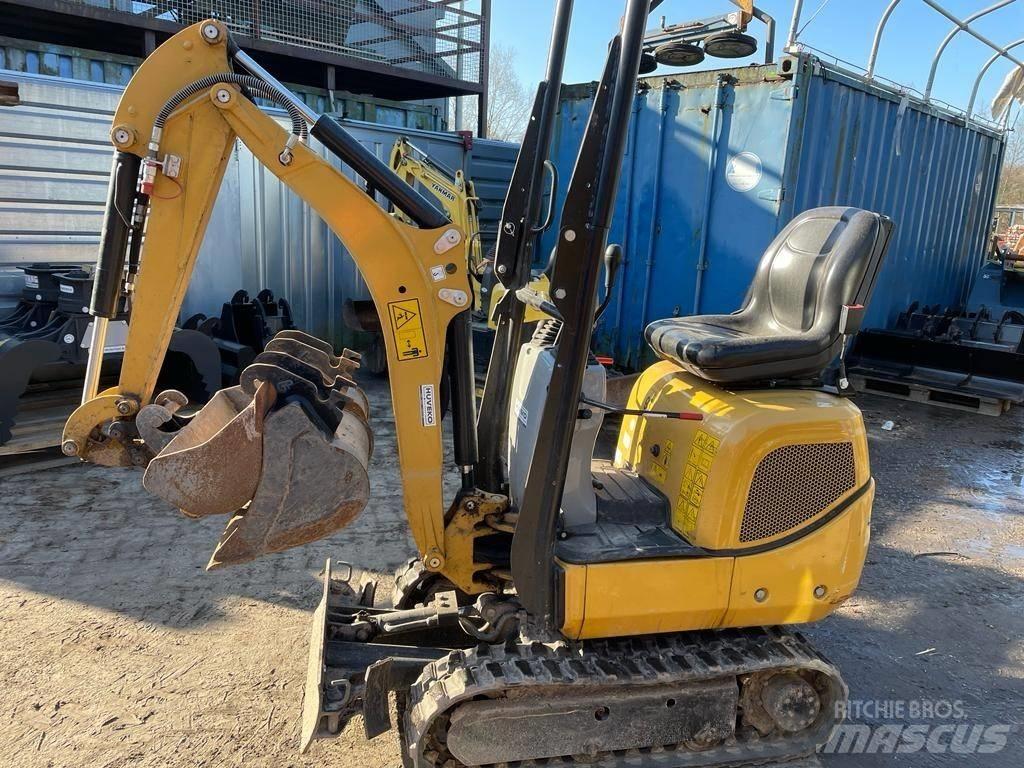 CAT 300.9 D Minikaivukoneet < 7t