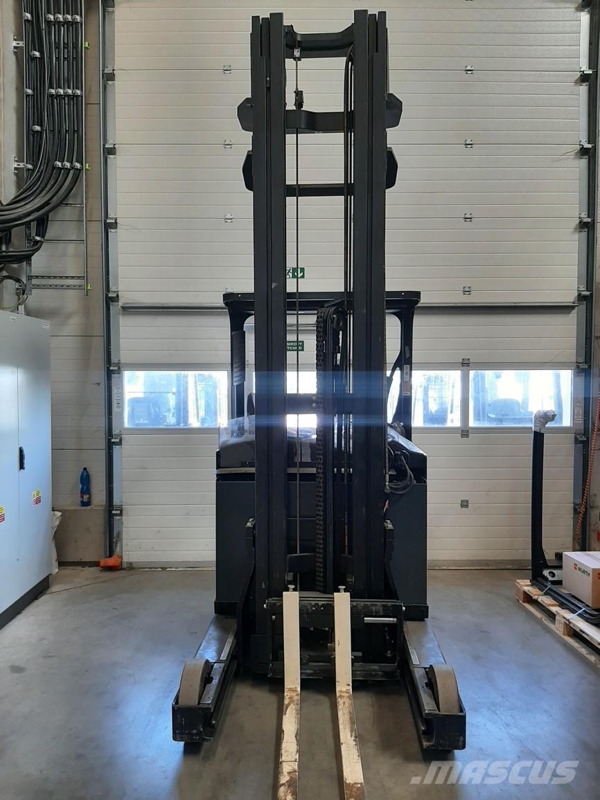 Yale MR16H Työntömastotrukit