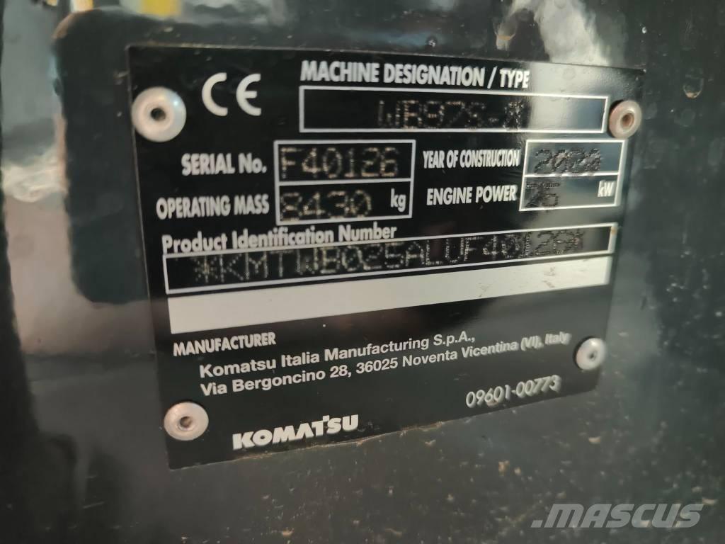 Komatsu WB 97 S-8 Kaivurikuormaajat