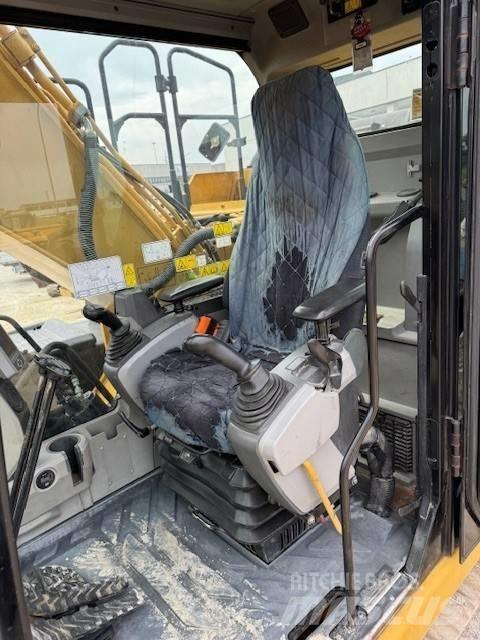 CAT 323 E Telakaivukoneet