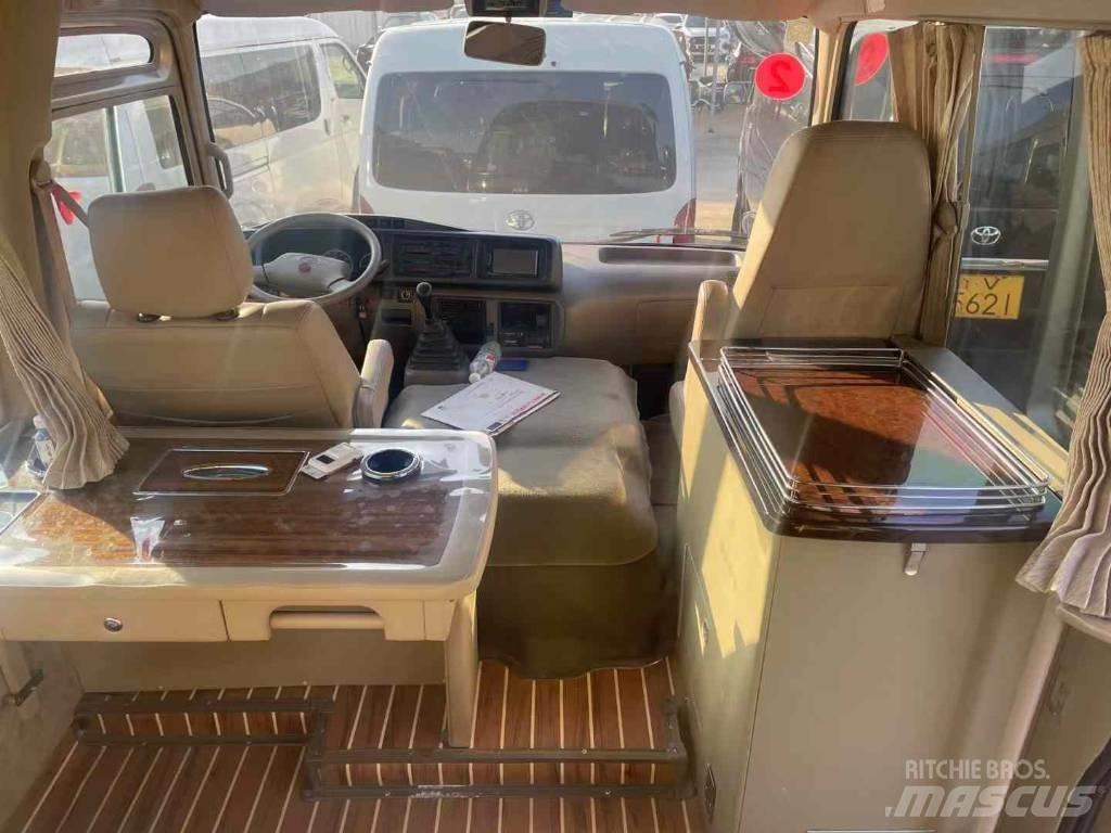 Toyota Coaster Linjaliikennebussit