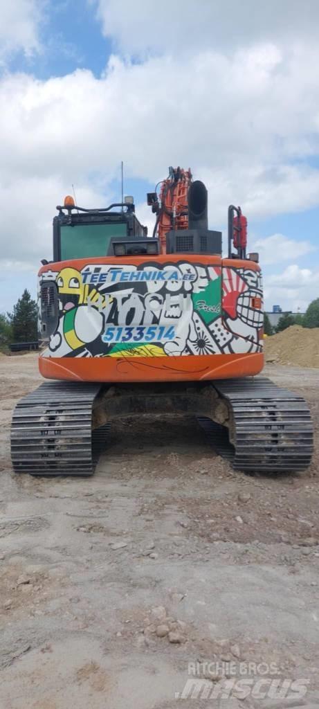 Hitachi ZX 135 US-6 Telakaivukoneet