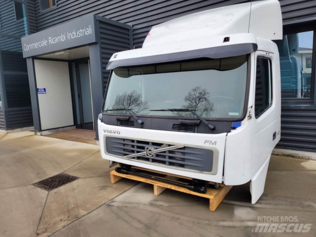 Volvo FL Ohjaamot ja sisustat