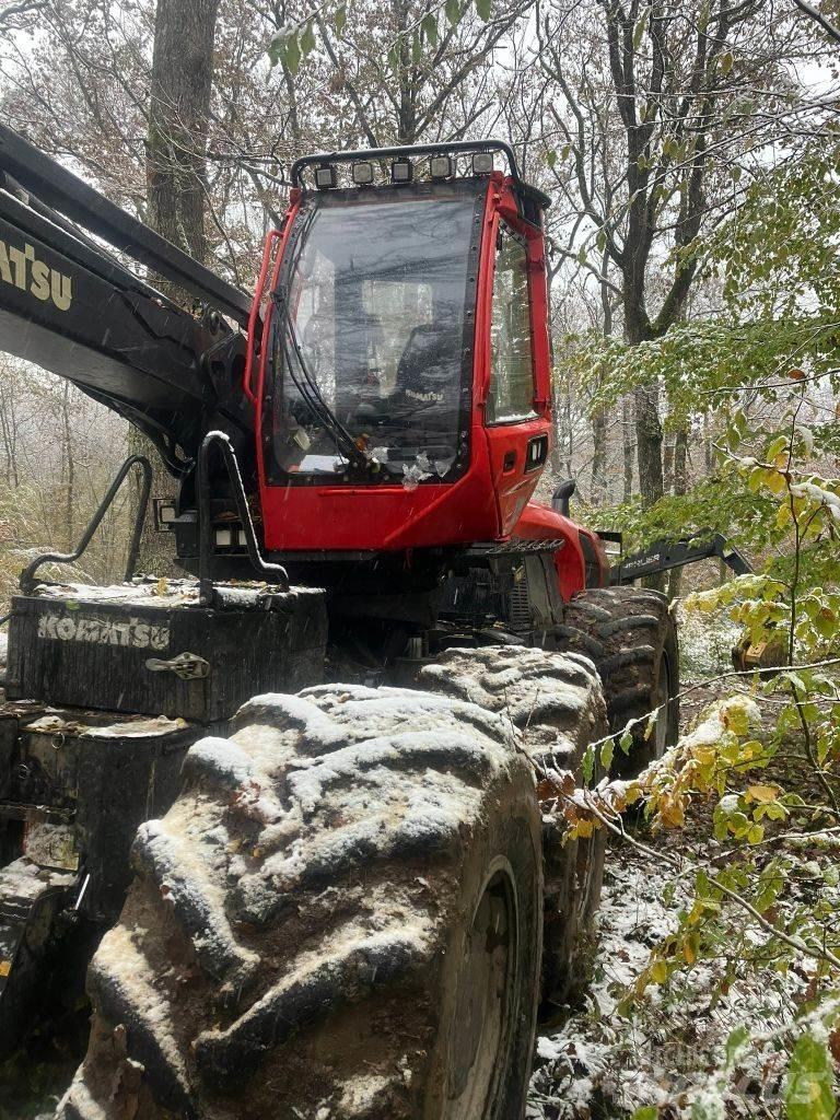 Komatsu 951 Harvesterit