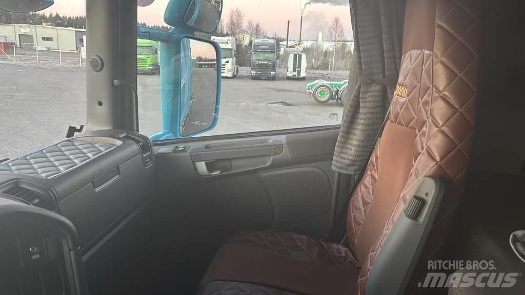 Scania R 490 Vetopöytäautot