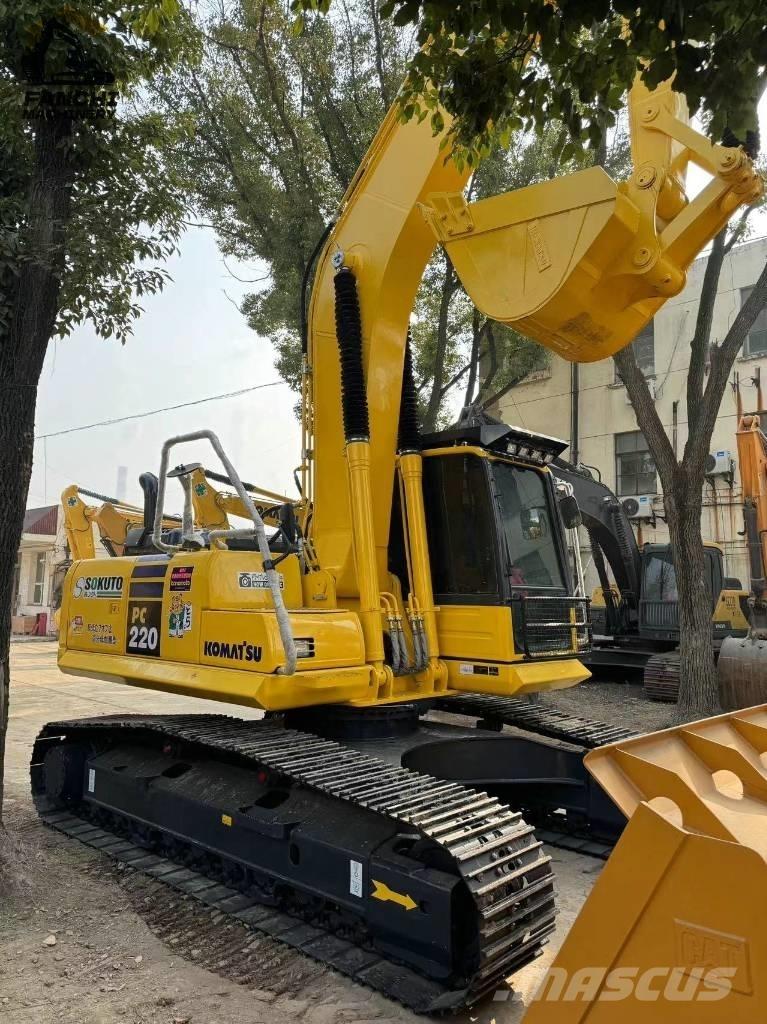 Komatsu PC 220 LC Telakaivukoneet