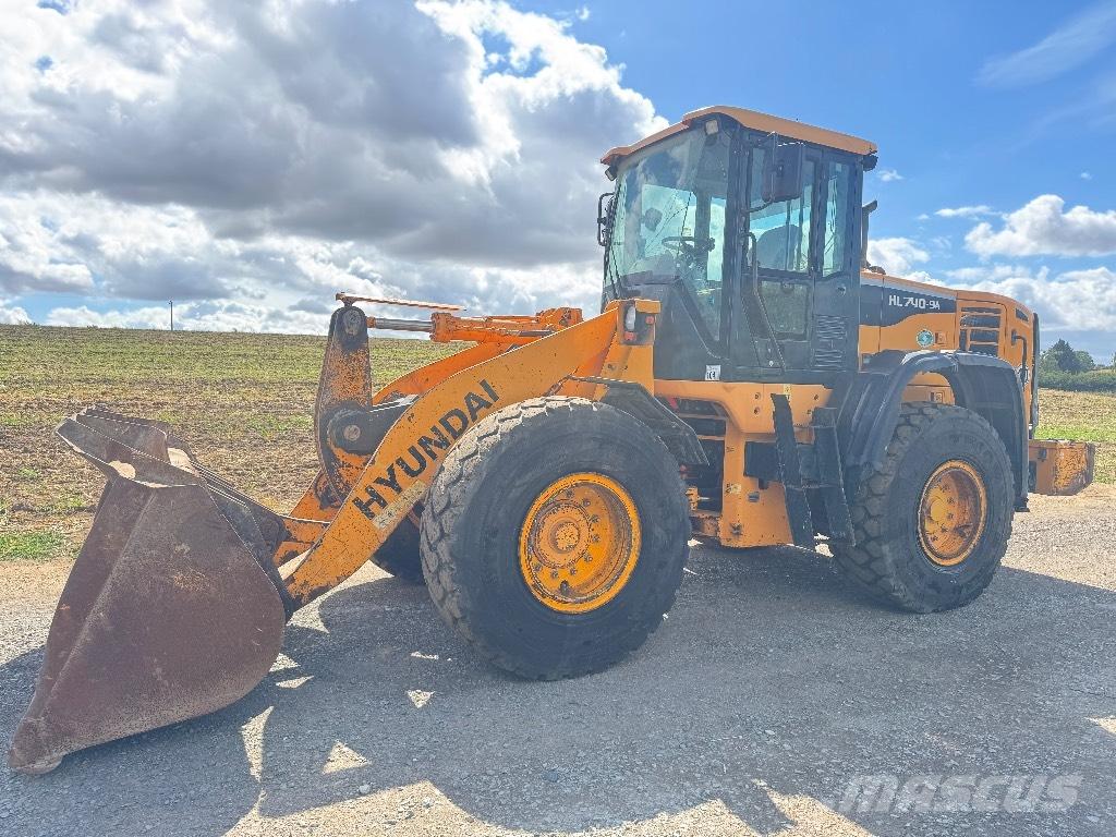 Hyundai HL 740-9 A Pyöräkuormaajat