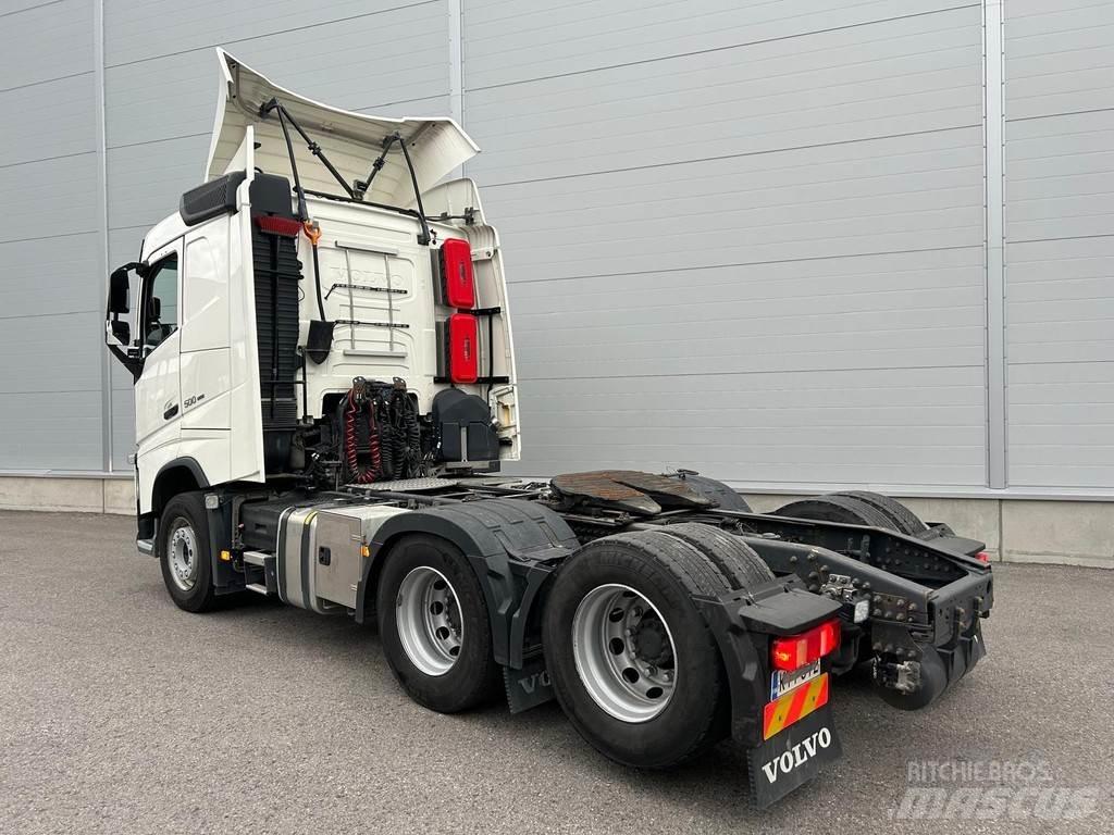Volvo FH Vetopöytäautot