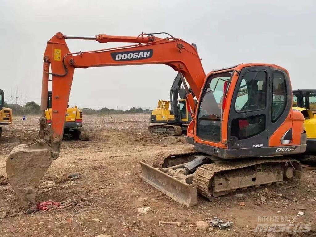 Doosan DX 75-9 C Telakaivukoneet
