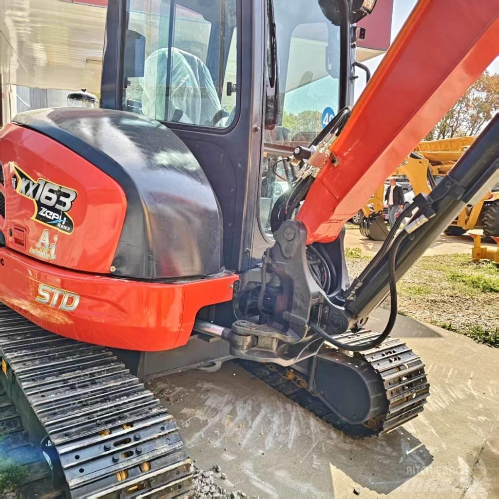 Kubota KX 163 Minikaivukoneet < 7t