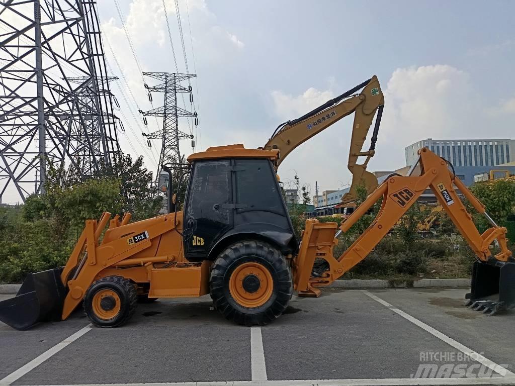 JCB 3 CX Kaivurikuormaajat