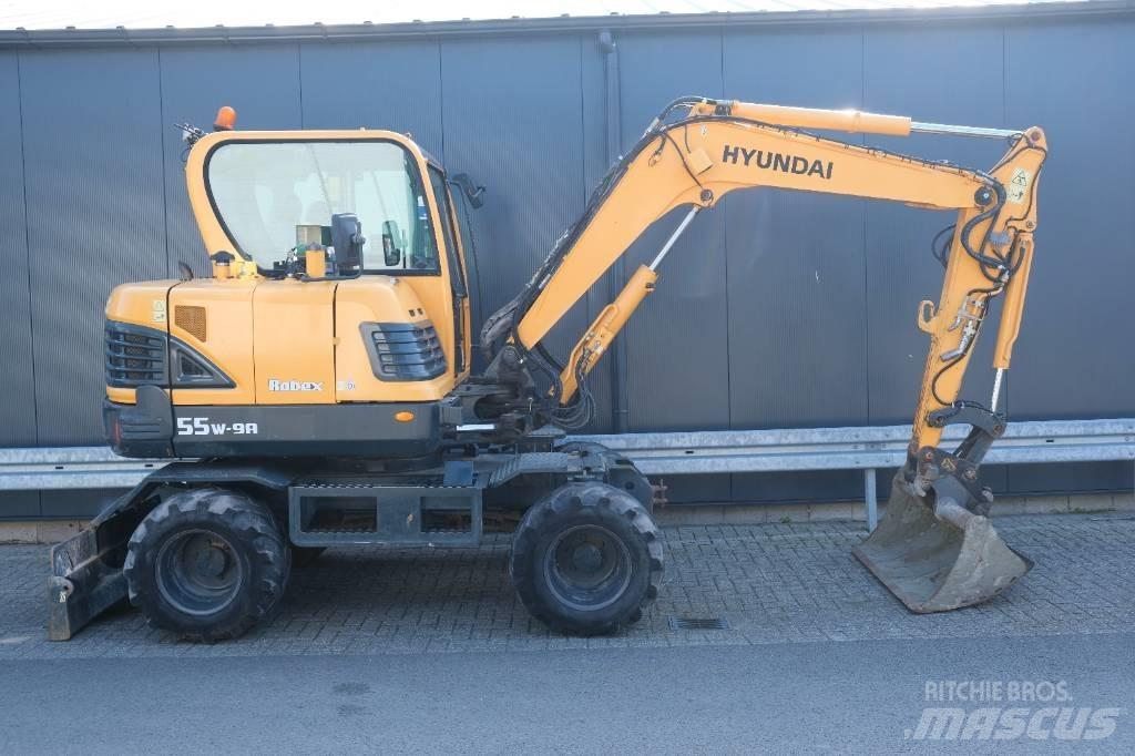  Robex 55W-9A Pyöräkaivukoneet