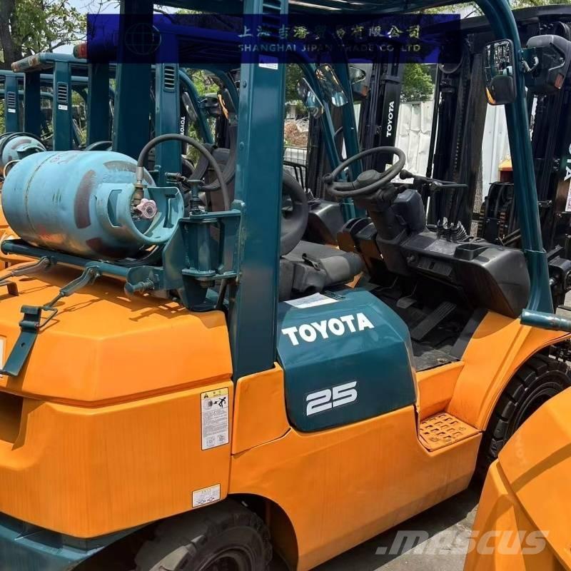 Toyota 7 FGU 25 Dieseltrukit