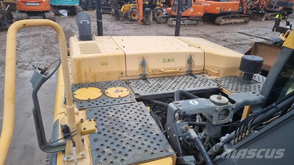 Volvo EC 300 D Telakaivukoneet