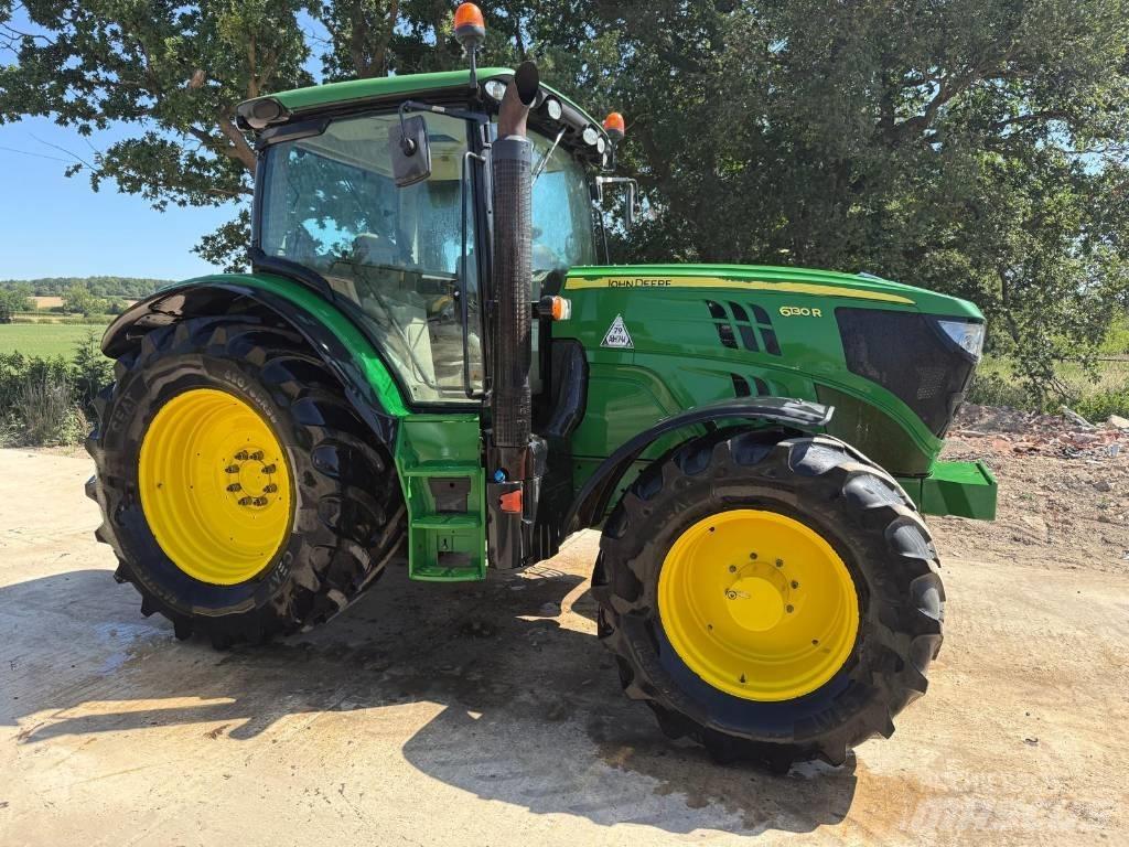John Deere 6130 R Traktorit