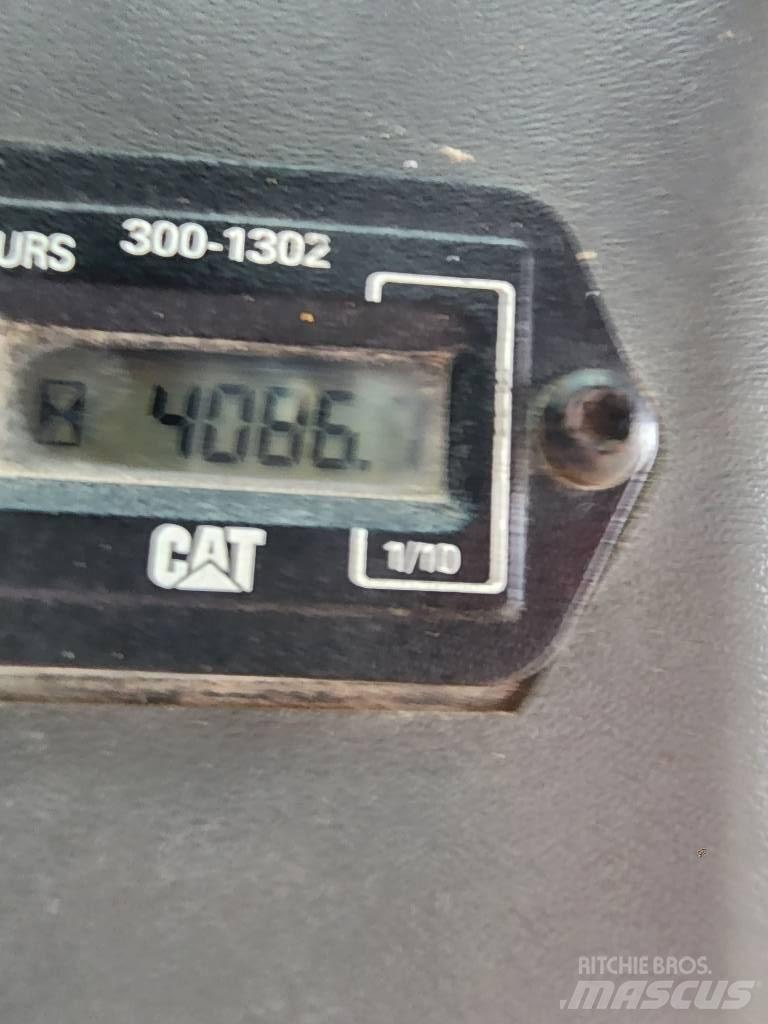 CAT 259 B Liukuohjatut kuormaajat