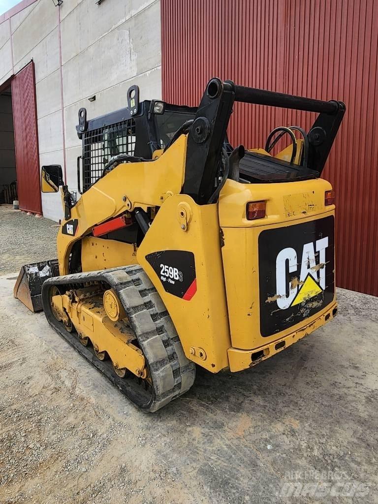 CAT 259 B Liukuohjatut kuormaajat