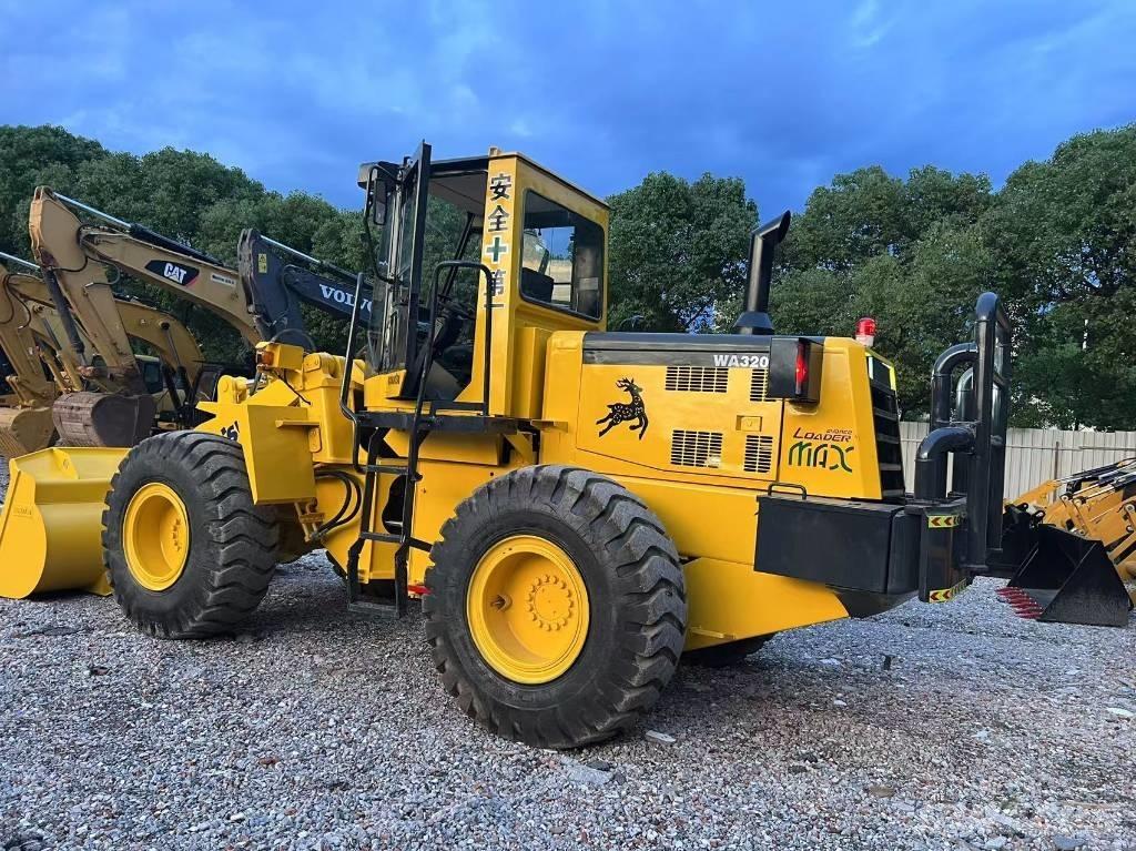 Komatsu WA320-3 Pyöräkuormaajat