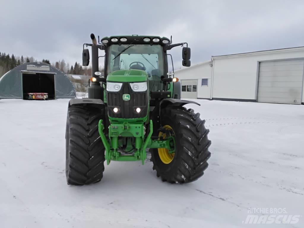 John Deere 6195 R Traktorit