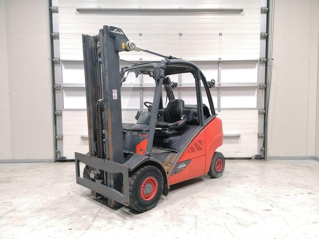 Linde H35T-02 Nestekaasutrukit