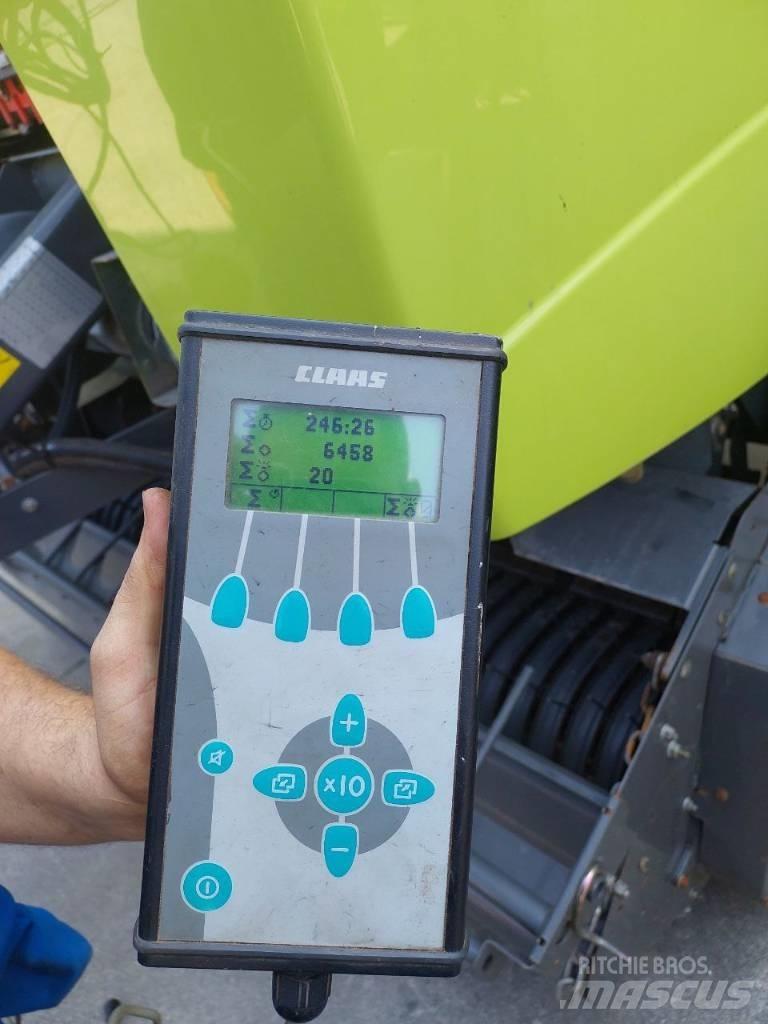 CLAAS Variant 360 Pyöröpaalaimet