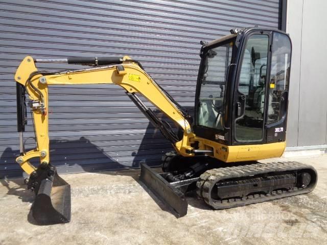 CAT 302.7 D Minikaivukoneet < 7t