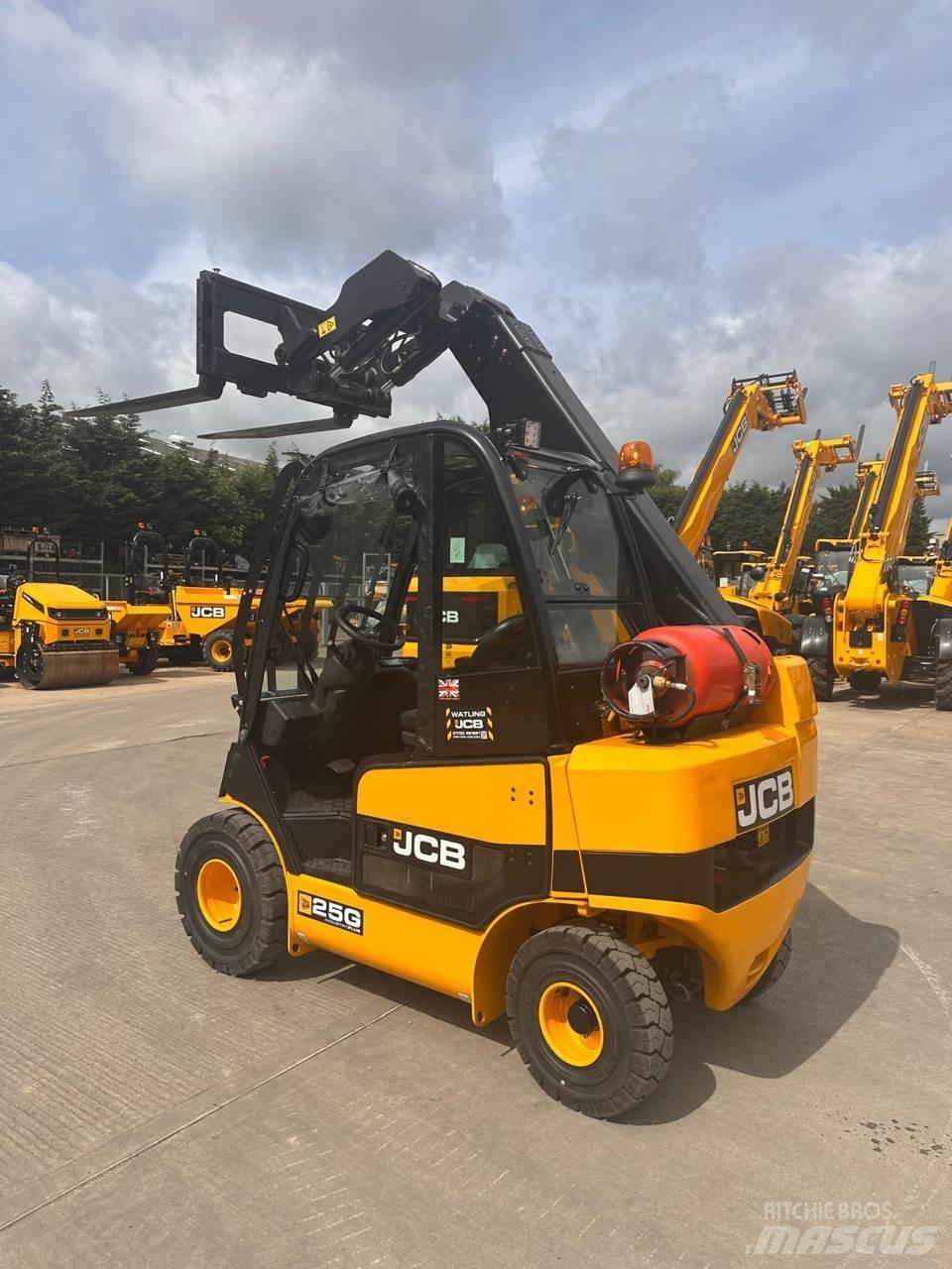 JCB TLT 25 Muut haarukkatrukit