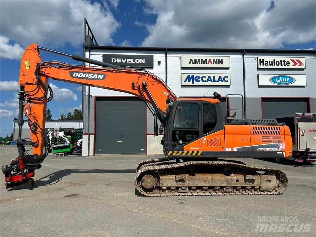 Doosan DX255LC-5 Telakaivukoneet